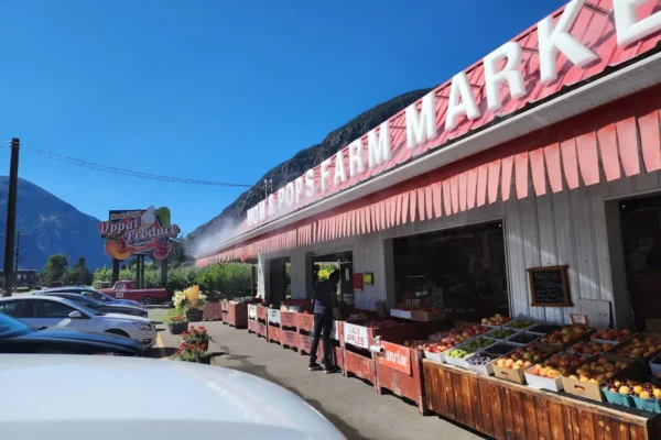 Mom & Pop’s Farm Market