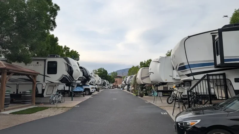 Walton’s Lakefront Resort