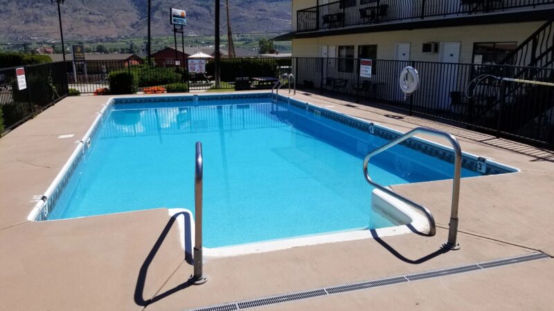Lakeview Motel and Suites